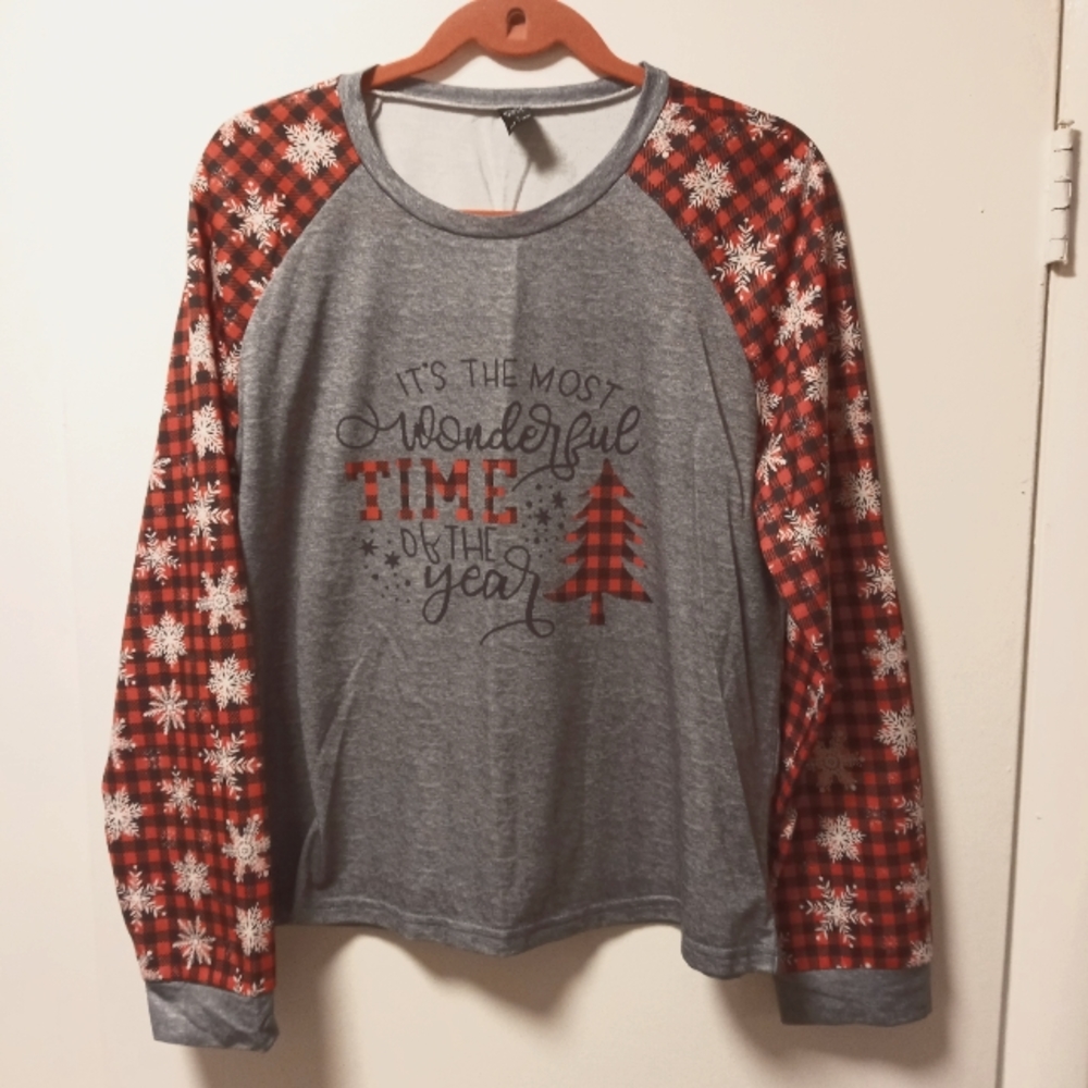 Emery Rose Long Sleeve Christmas Shirt Size L NWOT   /B8